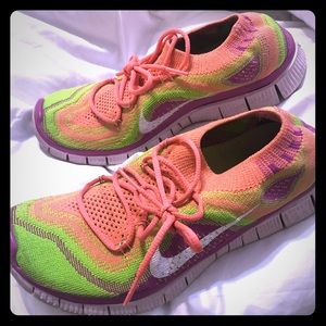 Nike Free flyknits 5.0 multi color size 7